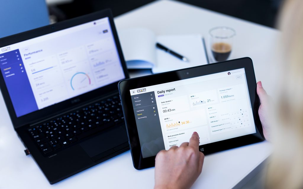 Software zeigt KiSoft Analytics-Ansichten auf dem Tablet