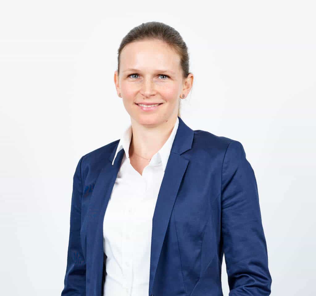 Julia Weber, KIS