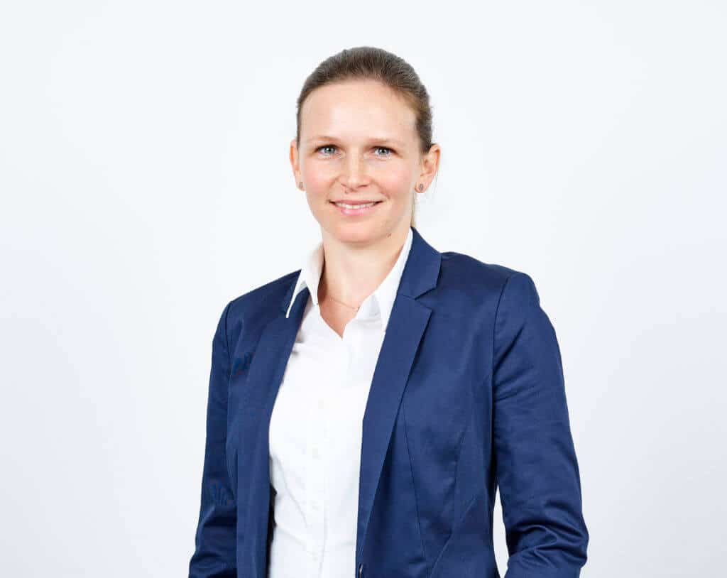Julia Weber, KIS