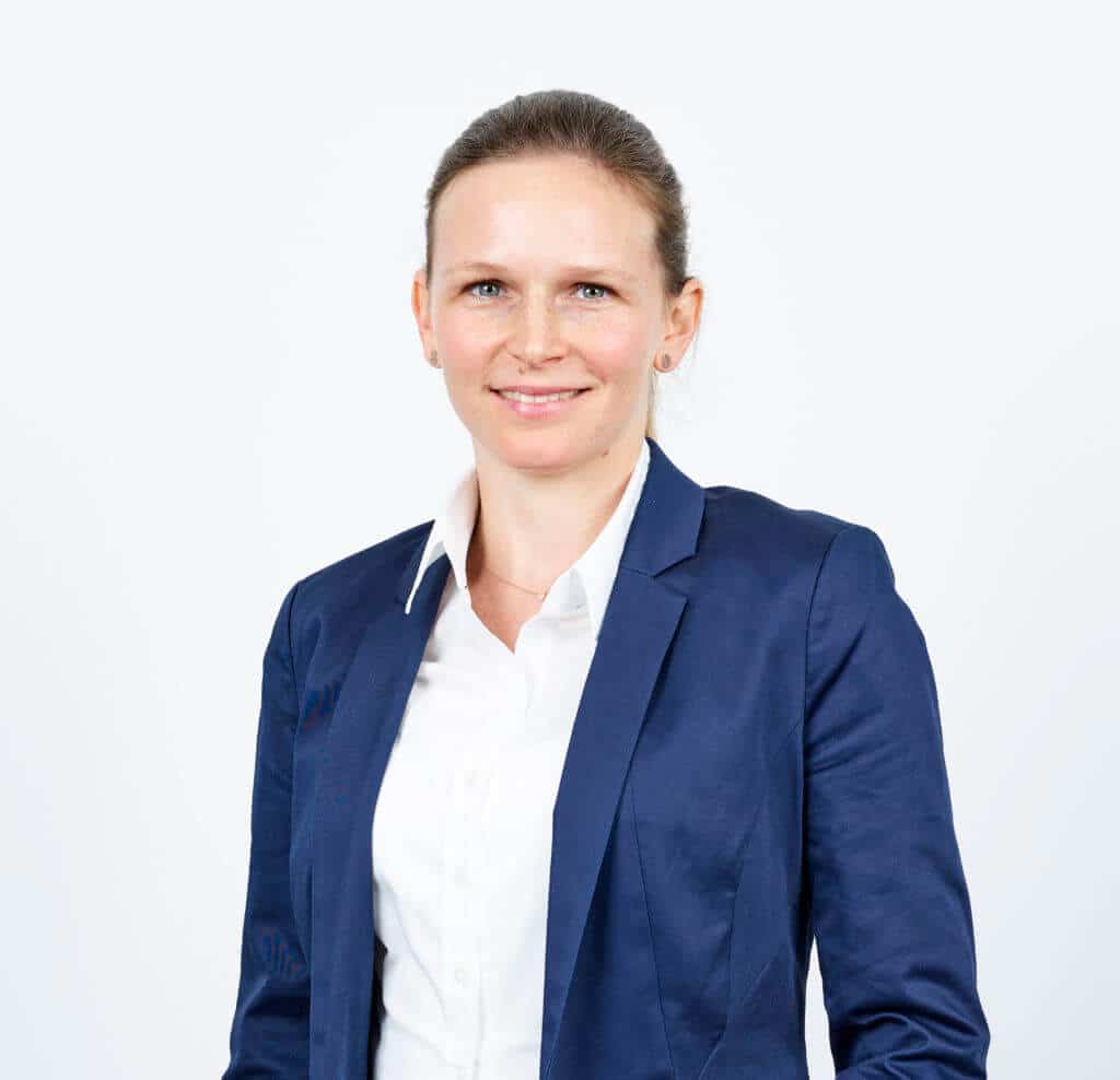 Julia Weber, KIS