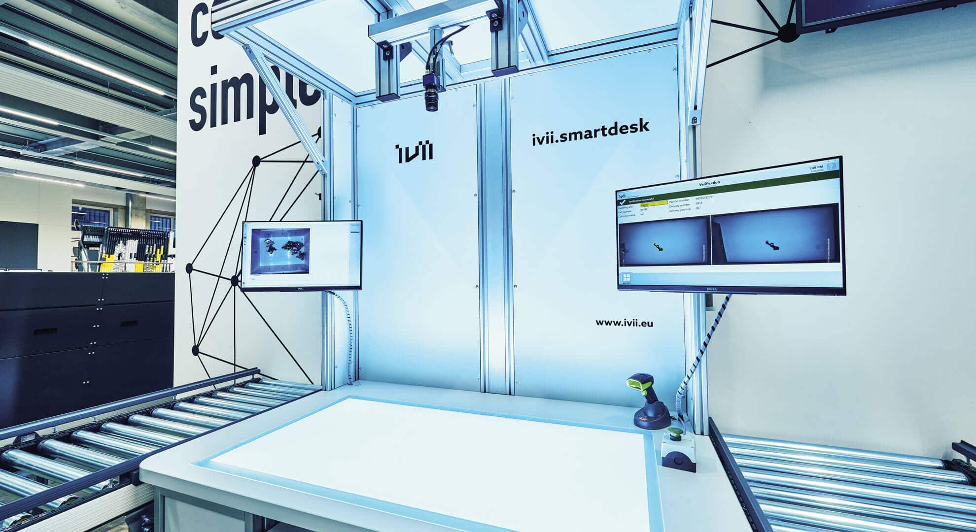 The ivii.smartdesk work station for assembly work. The ivii.smartdesk work station for assembly work.