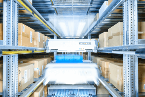 Solution de stockage automatisée OSR Shuttle chez Bader 