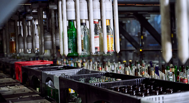 Fully automatic single bottle sorting