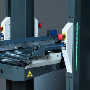 AGVs with integrated width adjustment for the electronics sector AGVs with integrated width adjustment for the electronics sector