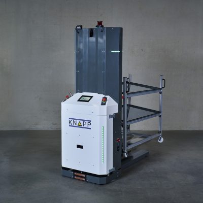 L’Open Shuttle Fork transporte également les supports de charge spéciaux, comme les rayonnages.