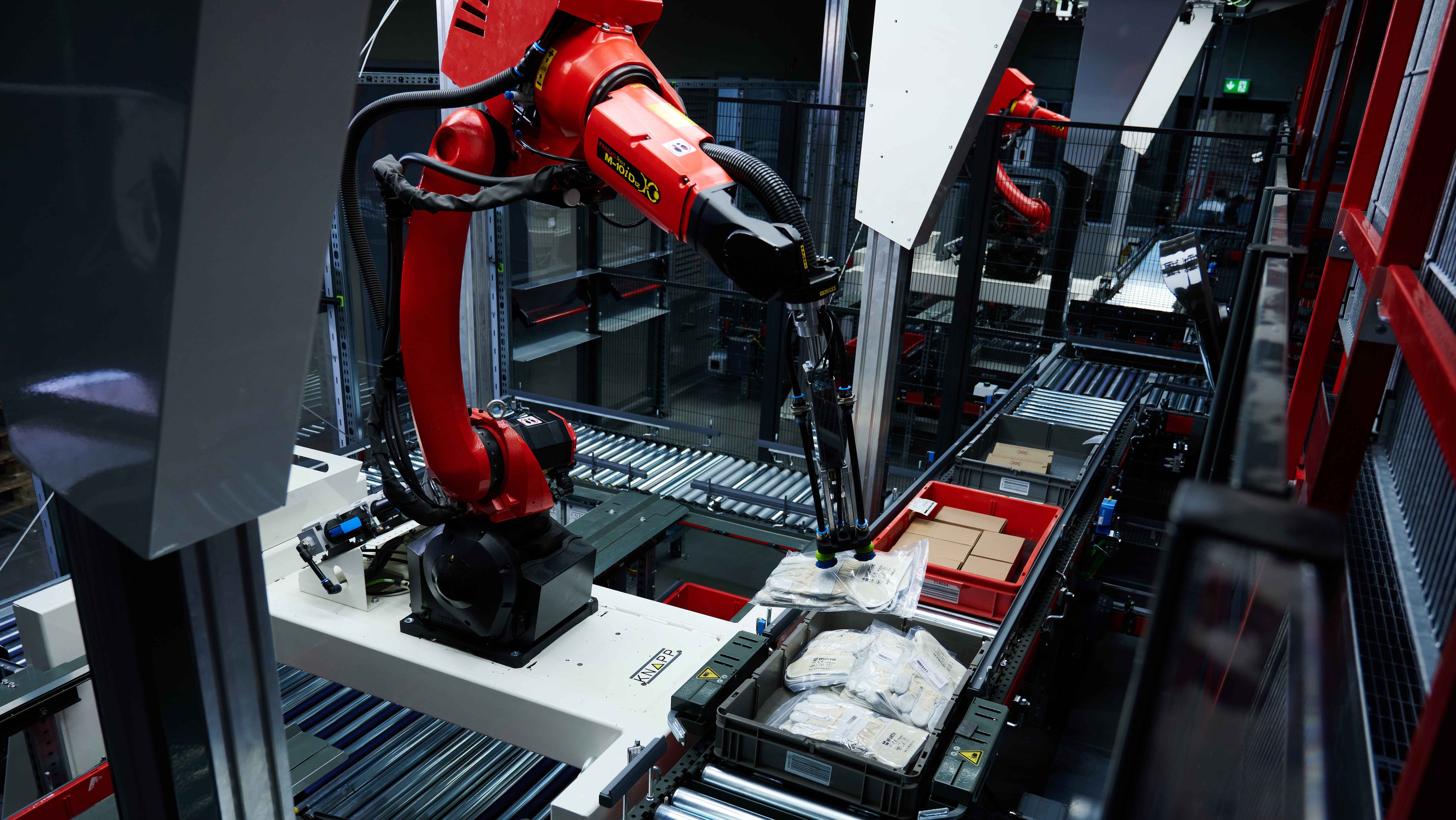 Moderne Robotik-Anwendungen sind Teil der intelligenten Automatisierung bei Würth und unterstützen die Mitarbeiter.