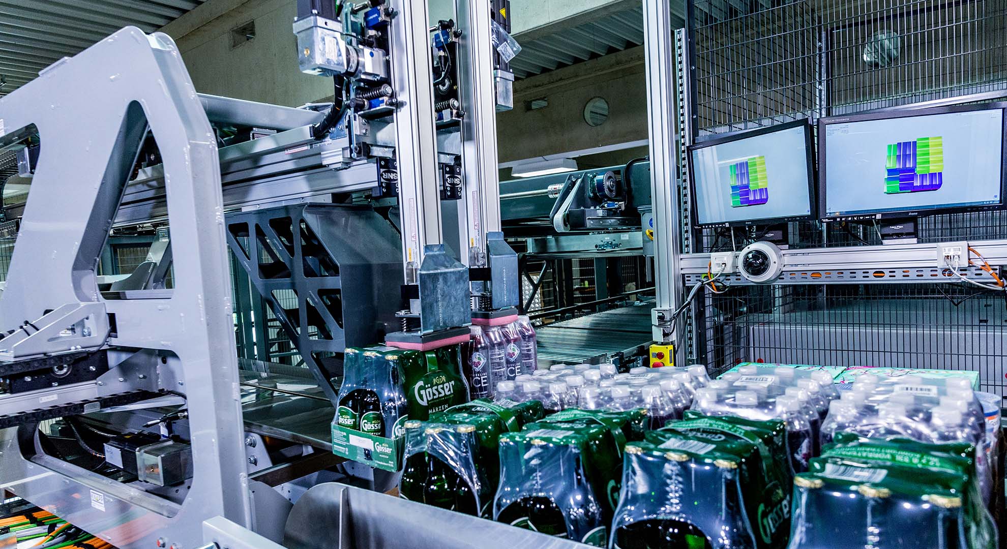 Las soluciones robóticas paletizan embalajes grandes y respaldan a los empleados en los trabajos físicos pesados