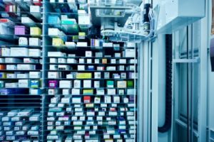 Pharma logistics in action with automatic picking in the pharmacy Pharma Logistics: Apostore stores medicine for the Lind-Apotheke pharmacy.