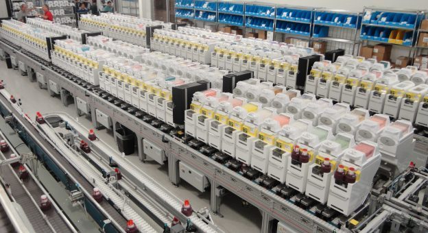 Healthcare solution for dispensing into plastic vials. Healthcare Solutions: Automatically filling tablets into vials.