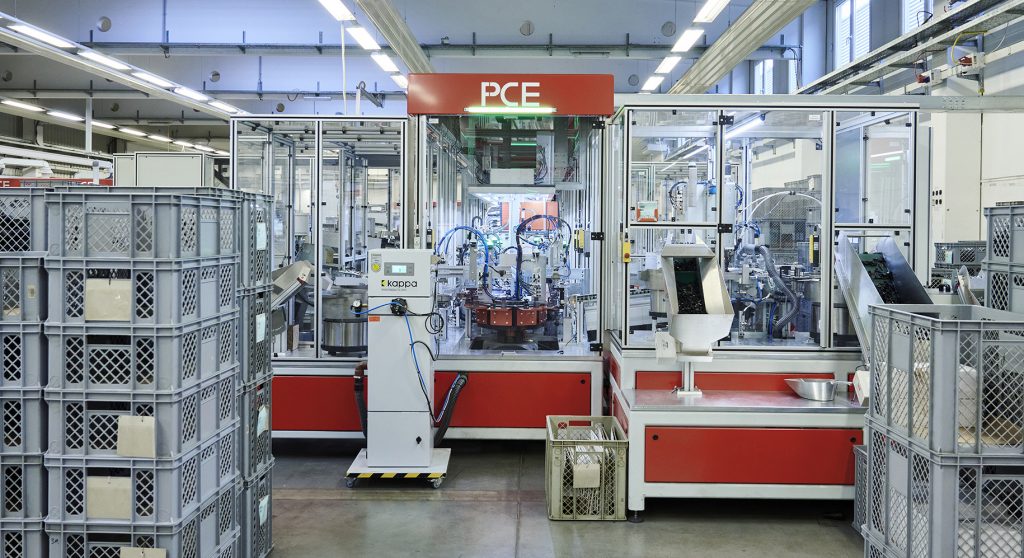 PC Electric desarrolla y produce conectores industriales