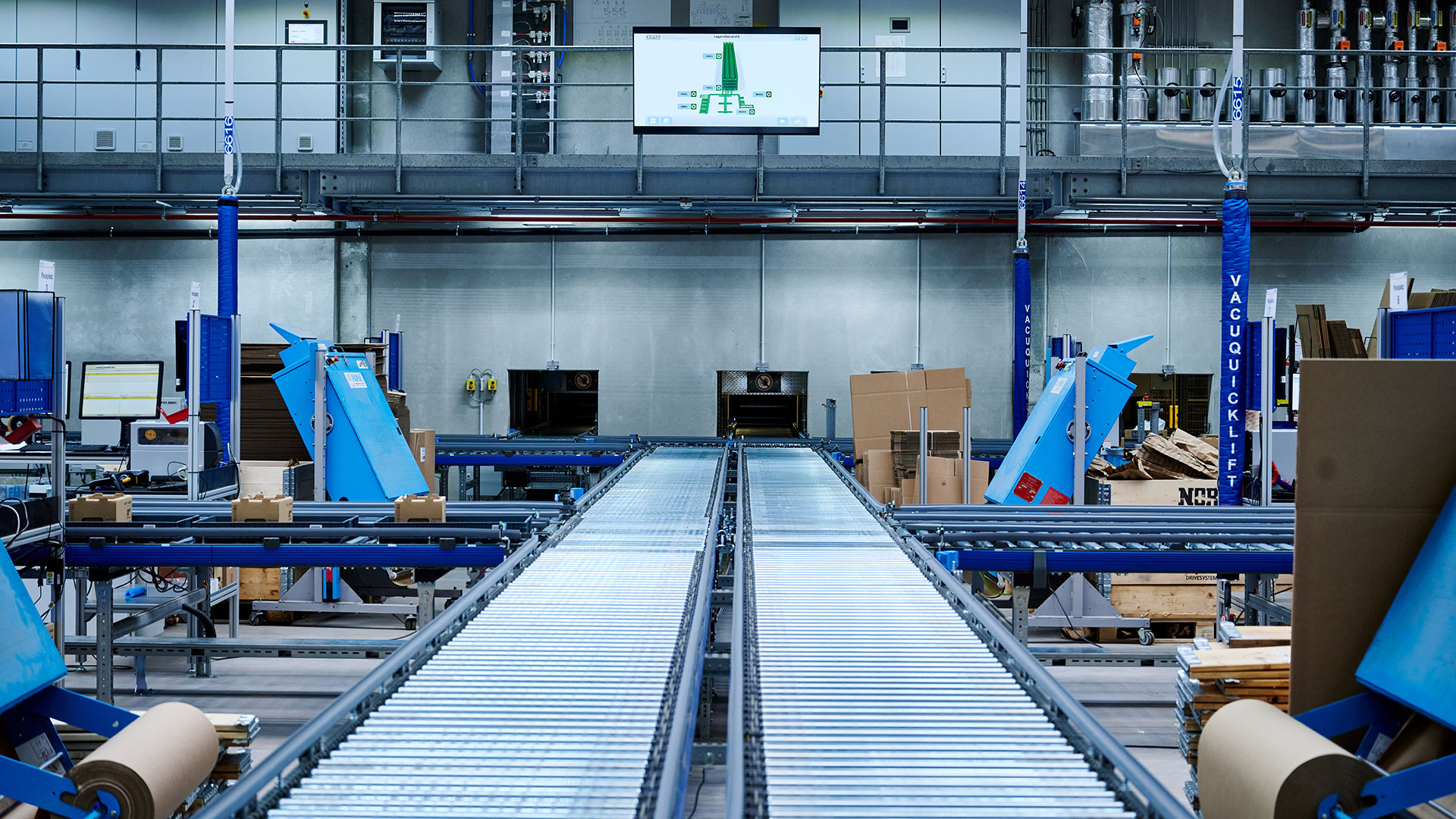 _BNL0630 Hochautomatisiertes Lagersystem bei Getriebebau NORD