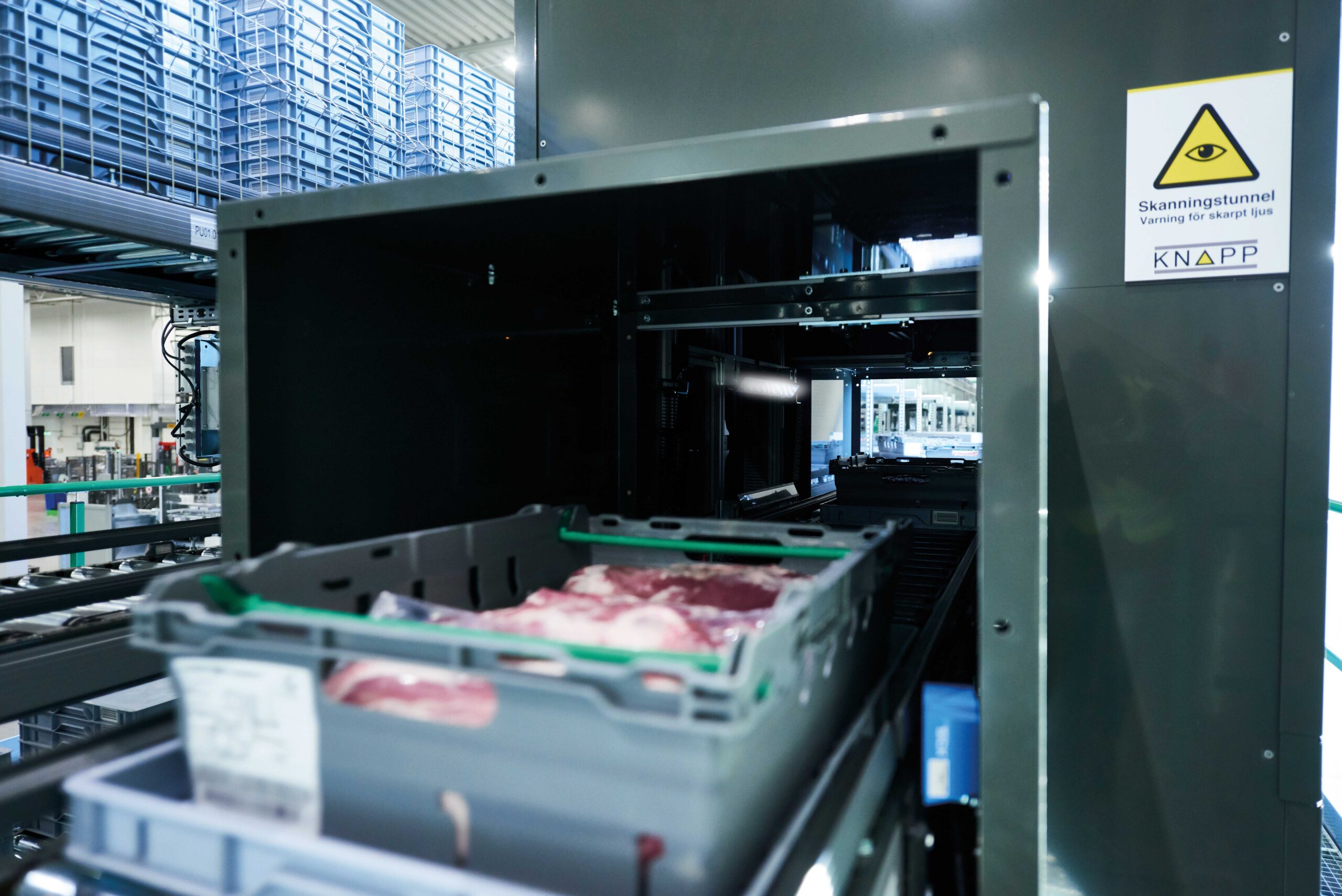 Der ivii.scantunnel erfasst das Gewicht und den Barcode der Ware für eine einfache Verrechnung.