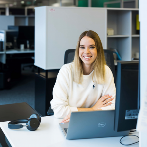 Melanie Andritsch, Industriekauffrau im 2. Lehrjahr bei KNAPP in Hart bei Graz