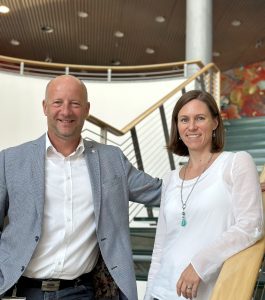 The image shows a man and a woman who chair the Sustainability Board at Würth Böheimkirchen.