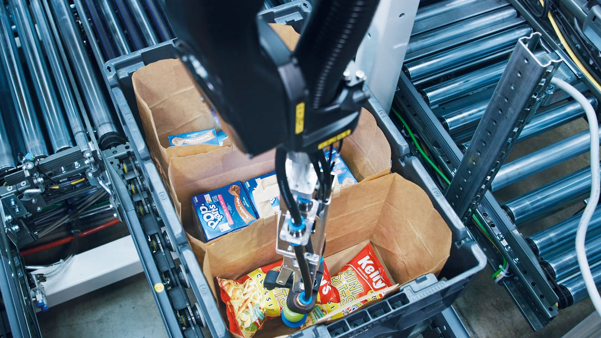 The Pick-it-Easy Robot picks groceries.