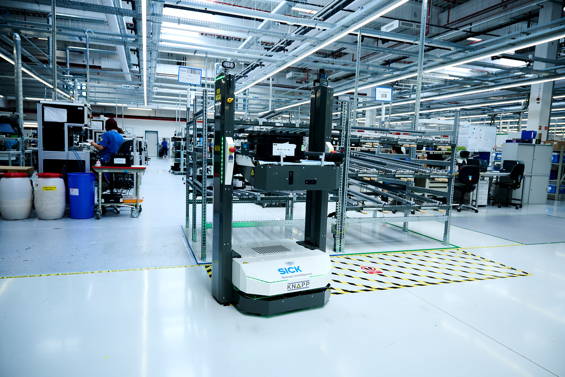 Sick Machine Line SICK Optimizes Production Logistics with Open Shuttles | KNAPP